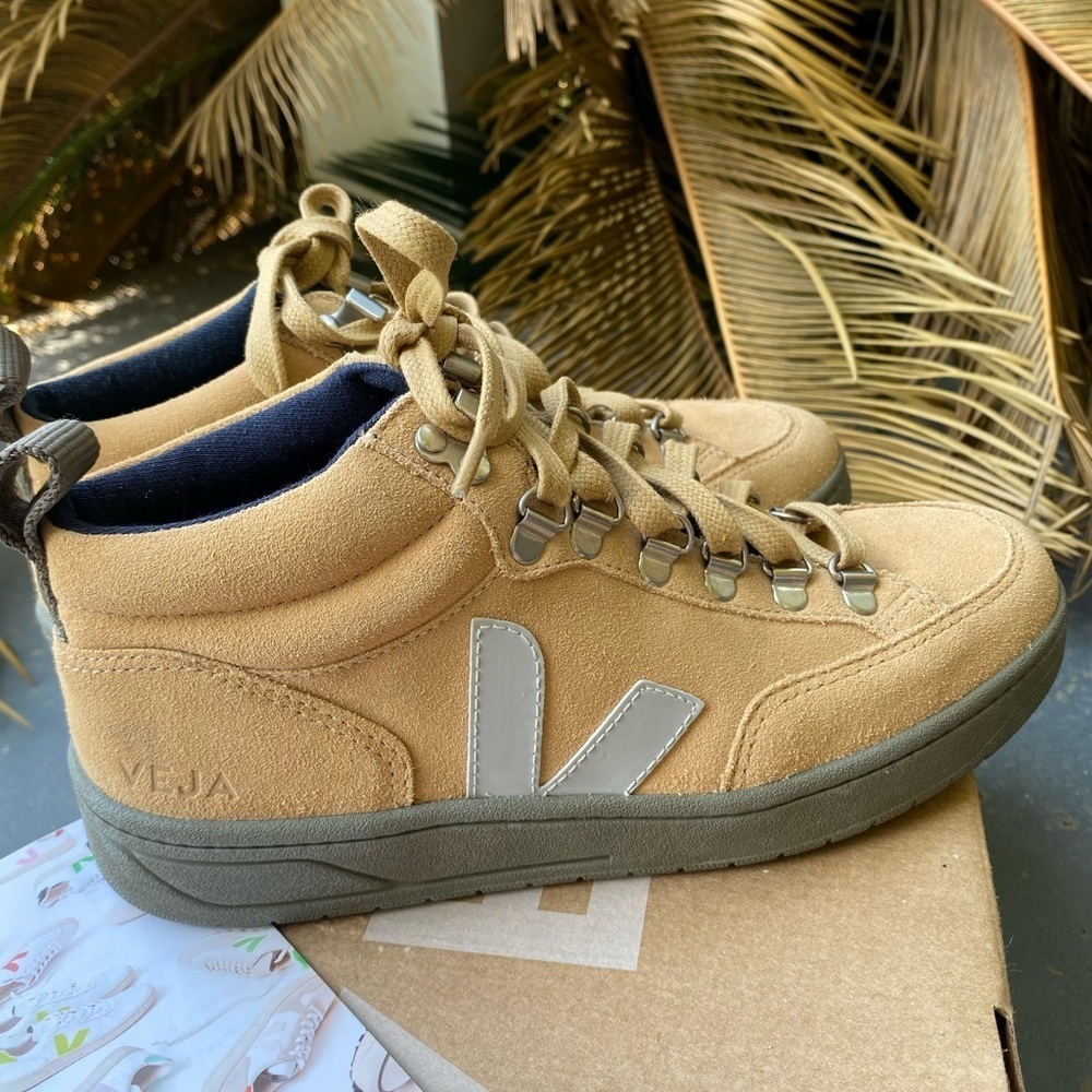VEJA *NWT* Women’s Roraima Suede Desert Oxford Grey Khaki High Top Sneakers Sz 6 - Picture 9 of 16